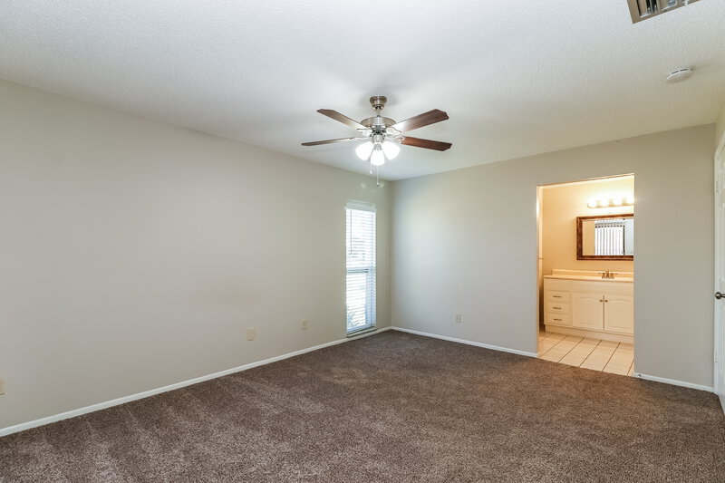 3,260/Mo, 3610 Fairway Forest Dr Palm Harbor, FL 34685 Master Bedroom View 2