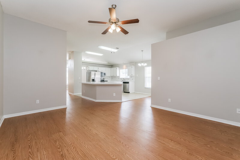2,345/Mo, 5931 Azure Dr Wesley Chapel, FL 33545 Living Room View