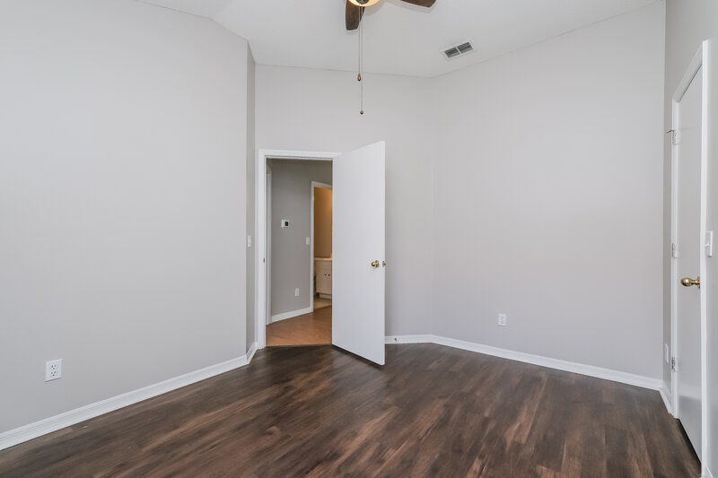 2,345/Mo, 5931 Azure Dr Wesley Chapel, FL 33545 Bedroom View 4