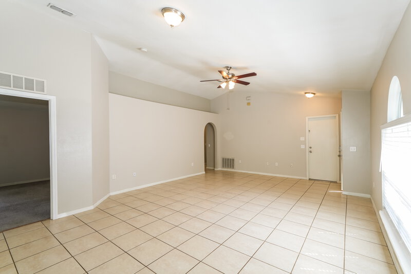 2,085/Mo, 17026 Ongar Ct Land O Lakes, FL 34638 Living Room View