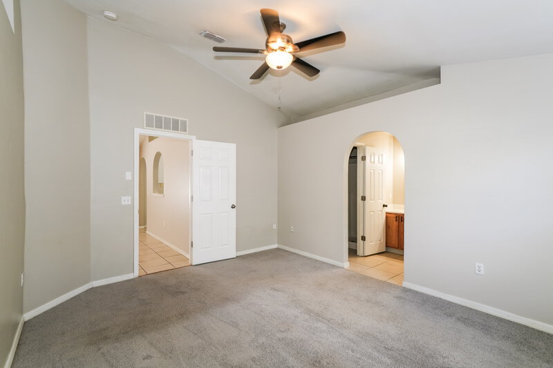 2,085/Mo, 17026 Ongar Ct Land O Lakes, FL 34638 Main Bedroom View 2