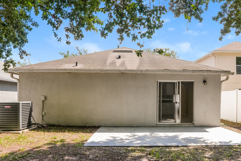 2,085/Mo, 17026 Ongar Ct Land O Lakes, FL 34638 Rear View