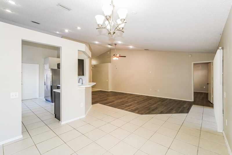 2,135/Mo, 4537 Steel Dust Ln Lutz, FL 33559 Dining Room View 2