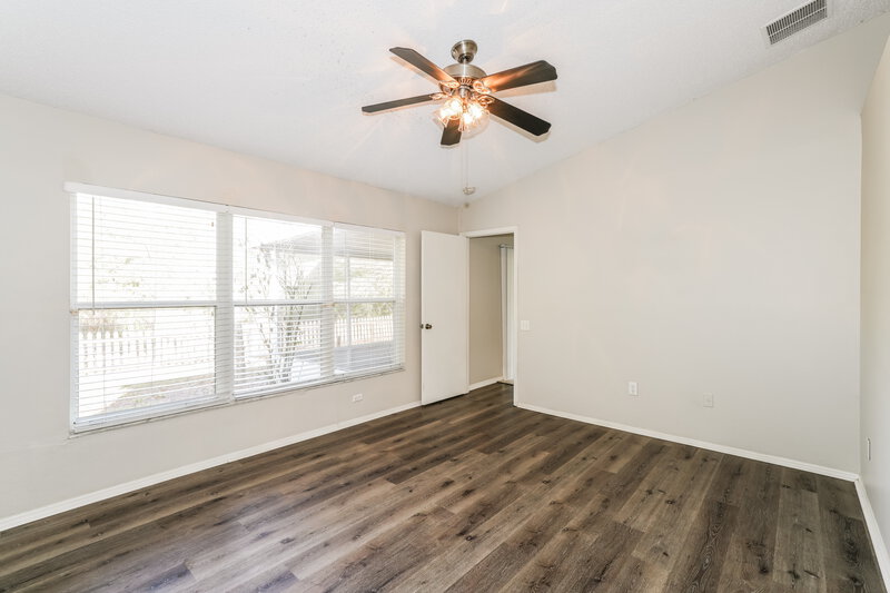 2,135/Mo, 4537 Steel Dust Ln Lutz, FL 33559 Main Bedroom View 2