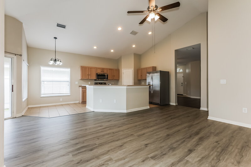2,230/Mo, 3832 Washburn Pl Wesley Chapel, FL 33543 Family Room View 2