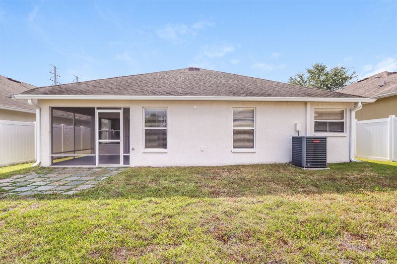 2,400/Mo, 3832 Washburn Pl Wesley Chapel, FL 33543 Rear View