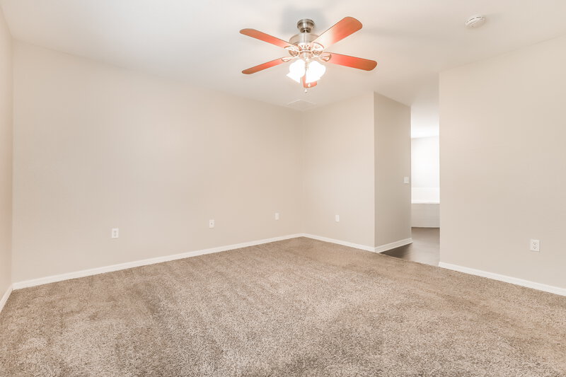1,900/Mo, 184 Seven Oaks Dr Mulberry, FL 33860 Main Bedroom View