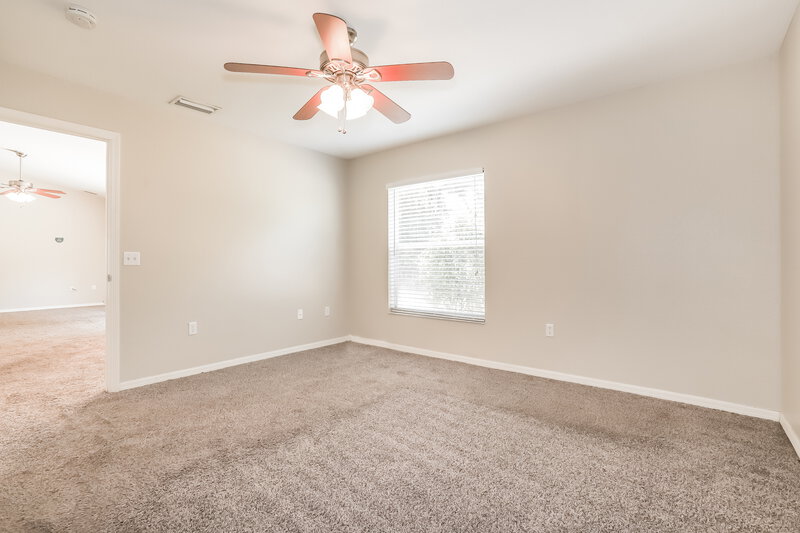 1,900/Mo, 184 Seven Oaks Dr Mulberry, FL 33860 Main Bedroom View 2