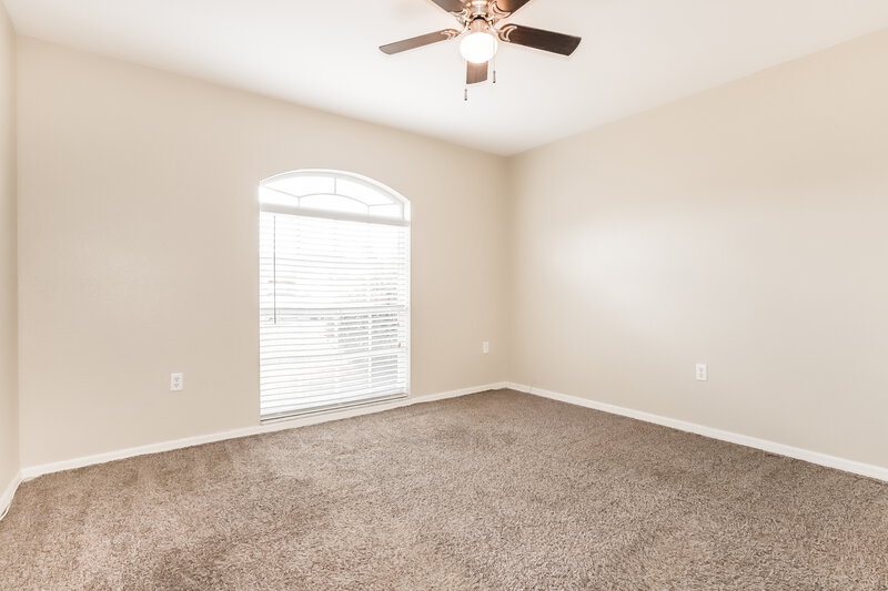 1,900/Mo, 184 Seven Oaks Dr Mulberry, FL 33860 Bedroom View 2