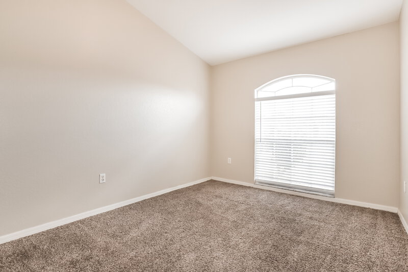 1,900/Mo, 184 Seven Oaks Dr Mulberry, FL 33860 Bedroom View 3