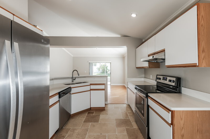 2,175/Mo, 25213 Hyde Park Blvd Land O Lakes, FL 34639 Kitchen View