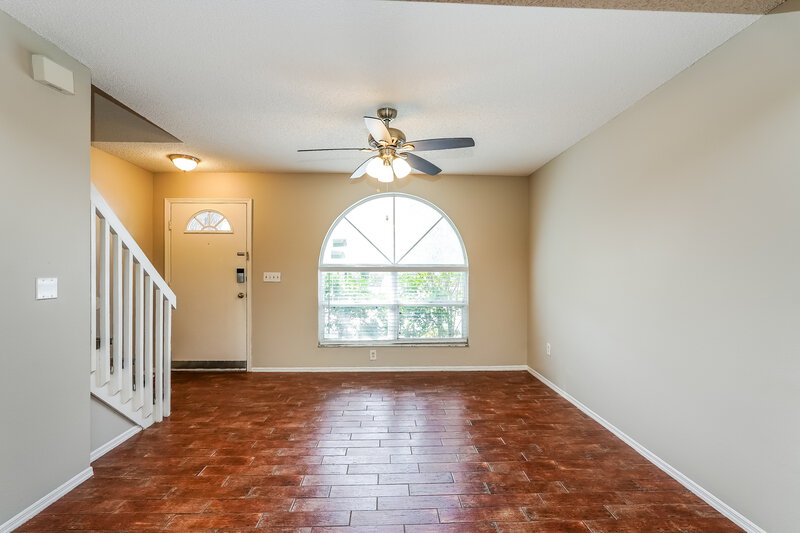 2,000/Mo, 3404 Brigadoon Dr Clearwater, FL 33759 Living Room View 2