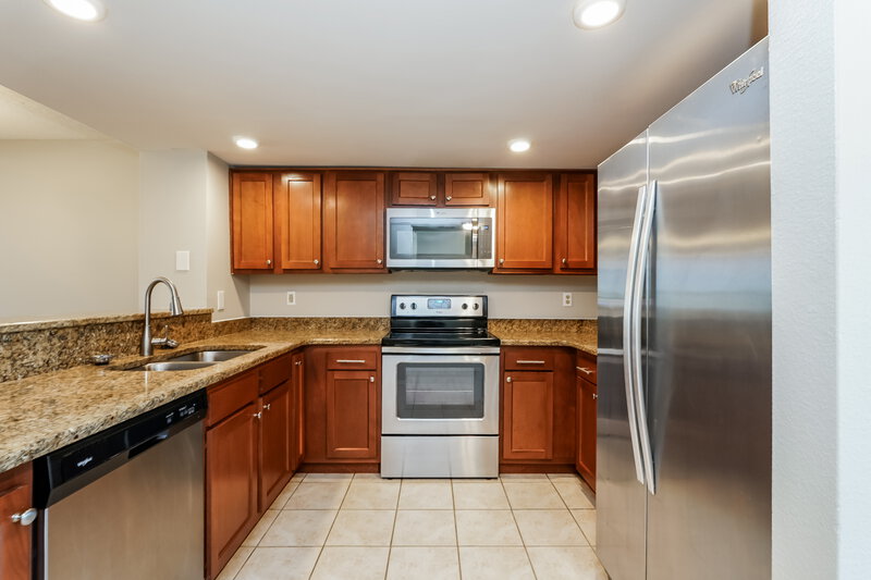 2,000/Mo, 3404 Brigadoon Dr Clearwater, FL 33759 Kitchen View