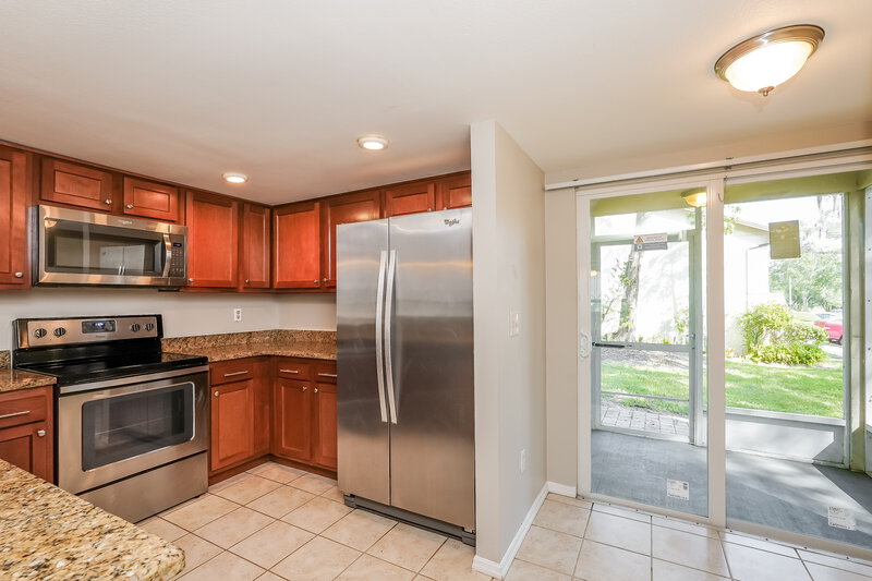 2,000/Mo, 3404 Brigadoon Dr Clearwater, FL 33759 Kitchen View 3