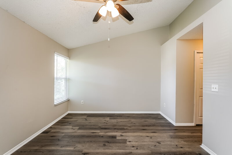 2,000/Mo, 3404 Brigadoon Dr Clearwater, FL 33759 Main Bedroom View 2