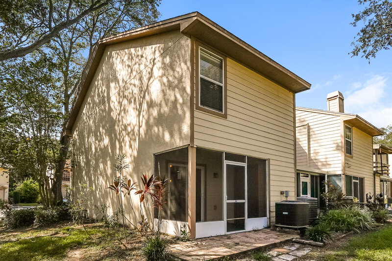 2,000/Mo, 3404 Brigadoon Dr Clearwater, FL 33759 Rear View