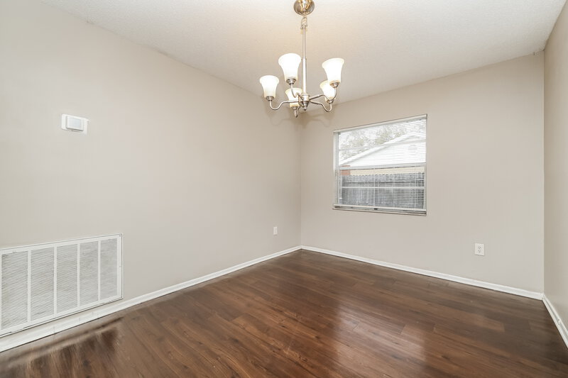 2,240/Mo, 4906 Hi Vista Cir Tampa, FL 33625 Dining Room View