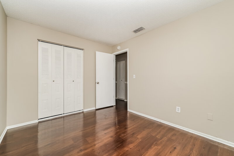 2,240/Mo, 4906 Hi Vista Cir Tampa, FL 33625 Bedroom View