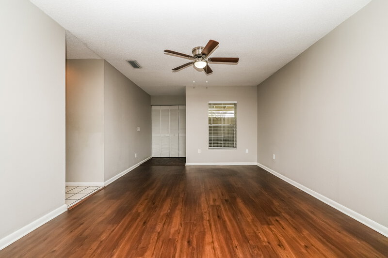 2,020/Mo, 6906 El Centro Ct Tampa, FL 33634 Living Room View