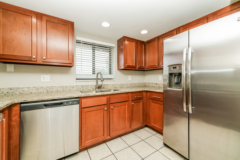 2,020/Mo, 6906 El Centro Ct Tampa, FL 33634 Kitchen View