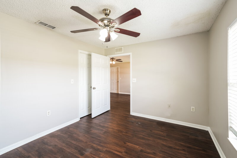 1,995/Mo, 11742 Lynn Brook Cir Seffner, FL 33584 Bedroom View 4