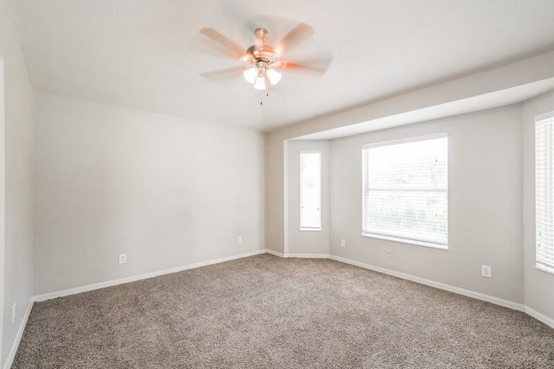 1,890/Mo, 18136 Cypress Bay Pkwy Land O Lakes, FL 34638 Main Bedroom View 2