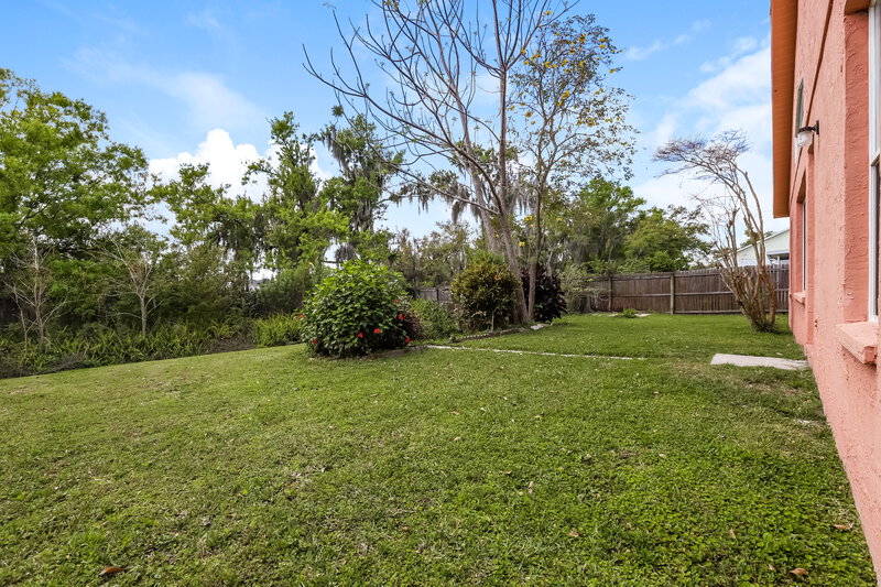 1,970/Mo, 543 Emerald Cove Loop Lakeland, FL 33813 Rear View