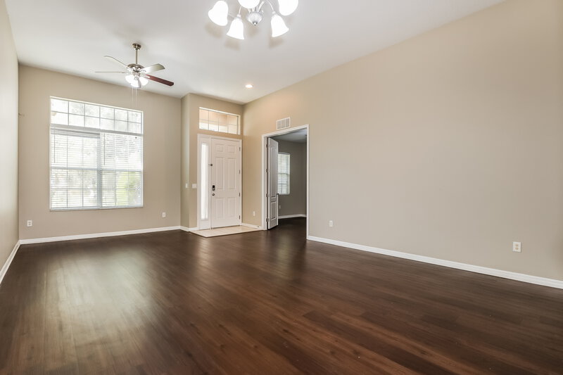 2,815/Mo, 444 Arch Ridge Loop Seffner, FL 33584 Living Room View