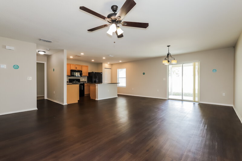 2,060/Mo, 11211 Running Pine Dr Riverview, FL 33569 Living Room View