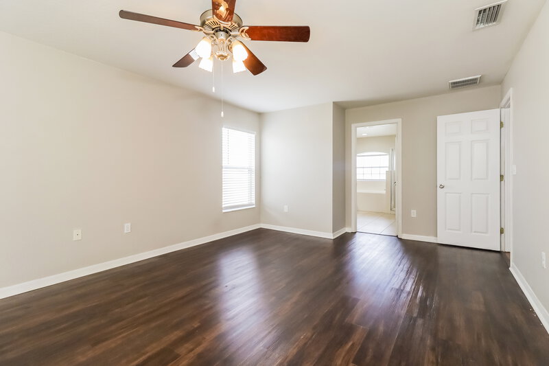 2,195/Mo, 8834 Pebblebrooke Dr Lakeland, FL 33810 Main Bedroom View 2