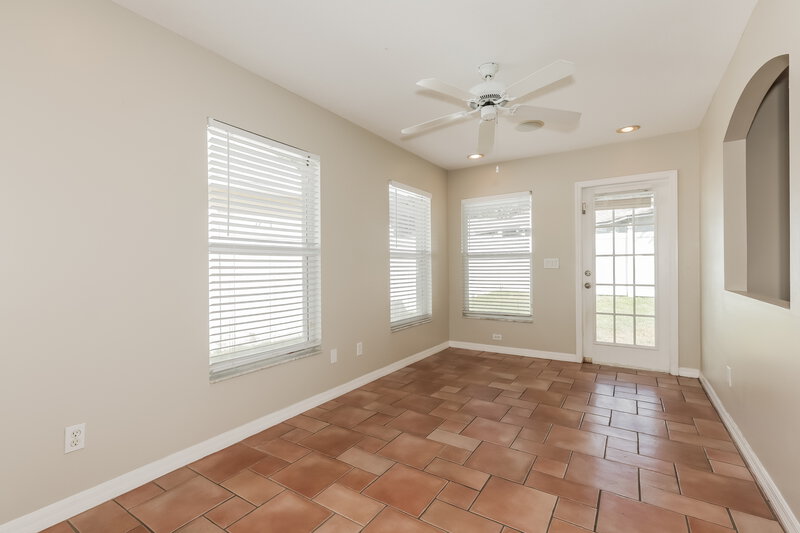 2,315/Mo, 2010 Berry Lake Dr Brandon, FL 33510 Dining Room View