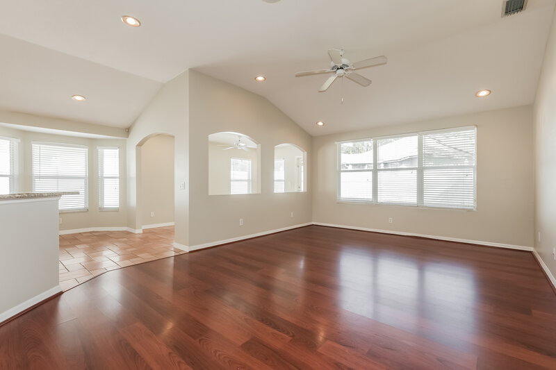 2,315/Mo, 2010 Berry Lake Dr Brandon, FL 33510 Family Room View