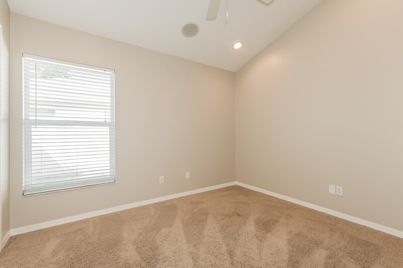 2,315/Mo, 2010 Berry Lake Dr Brandon, FL 33510 Bedroom View 2