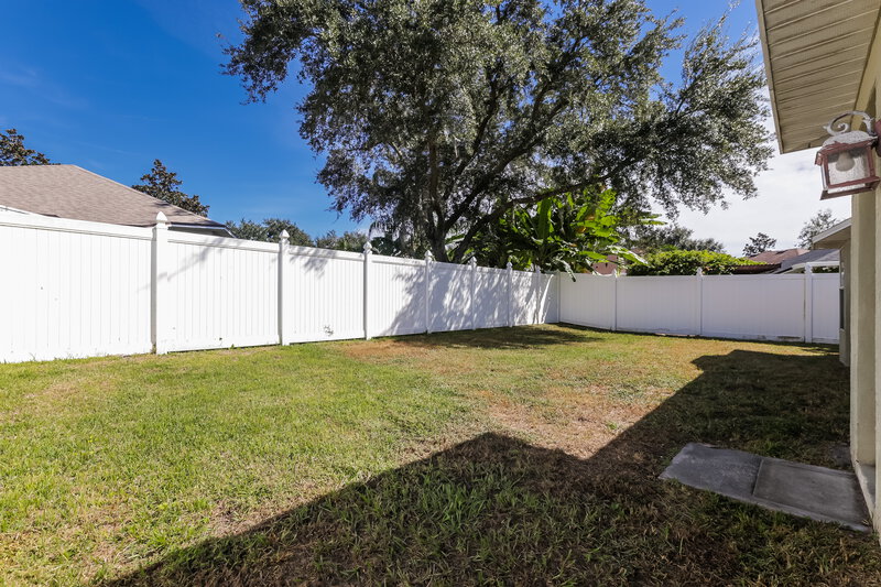 2,315/Mo, 2010 Berry Lake Dr Brandon, FL 33510 Rear View 2