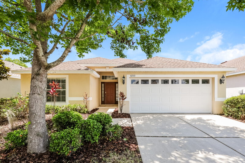 2,040/Mo, 10313 Celtic Ash Dr Ruskin, FL 33573 External View