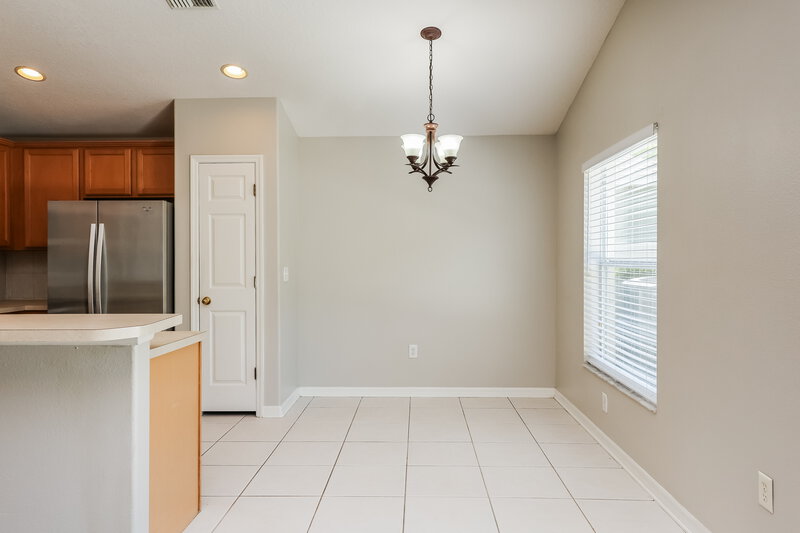 2,040/Mo, 10313 Celtic Ash Dr Ruskin, FL 33573 Dining Room View