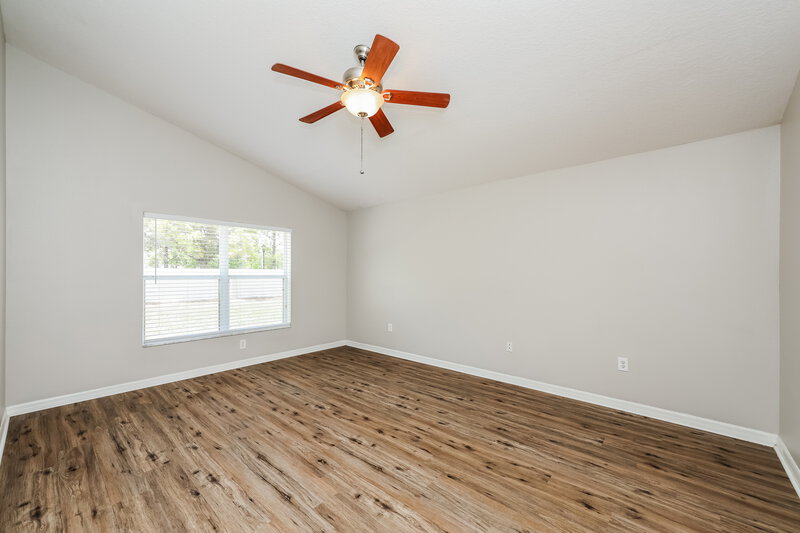 2,040/Mo, 10313 Celtic Ash Dr Ruskin, FL 33573 Main Bedroom View