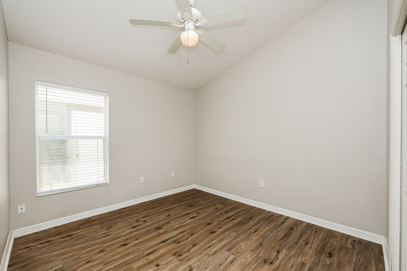 2,040/Mo, 10313 Celtic Ash Dr Ruskin, FL 33573 Bedroom View 2