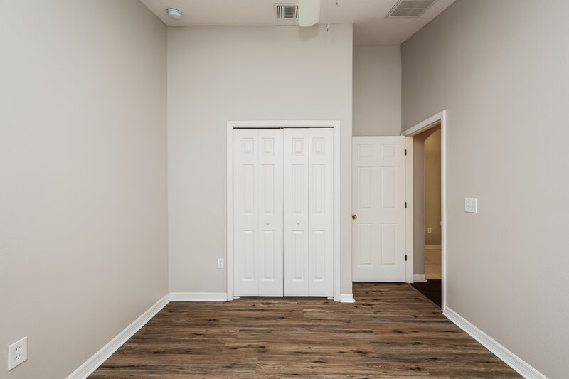 2,040/Mo, 10313 Celtic Ash Dr Ruskin, FL 33573 Bedroom View 3
