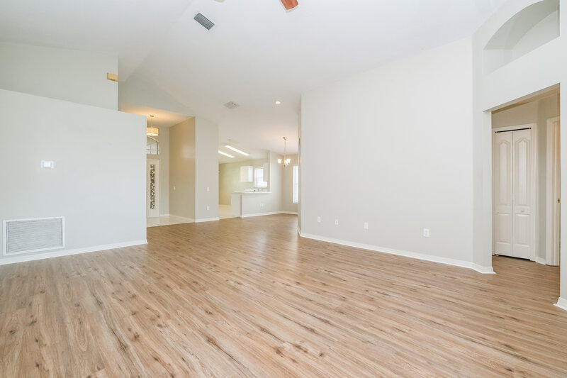 2,315/Mo, 9339 Hidden Water Cir Riverview, FL 33578 Living Room View 2