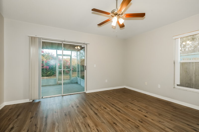 1,925/Mo, 1036 Lake Shore Ranch Dr Seffner, FL 33584 Main Bedroom View 2