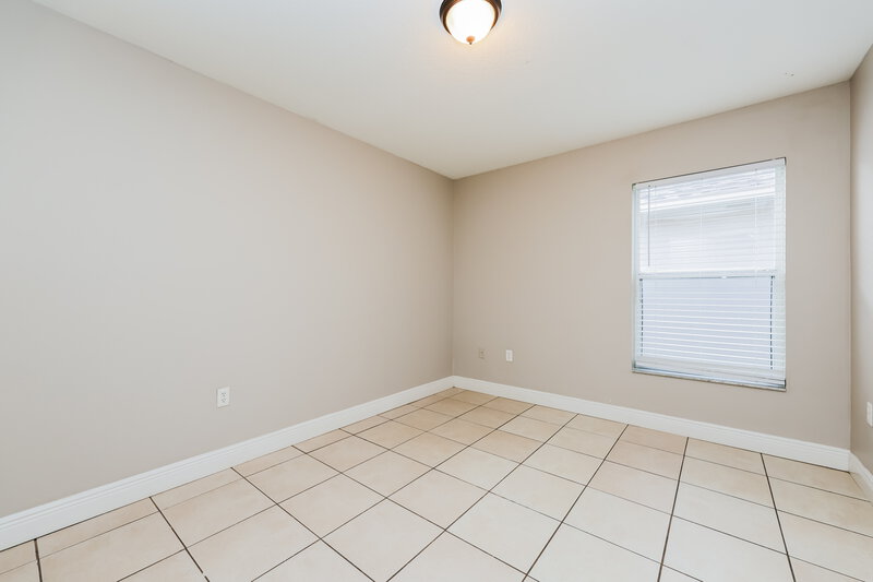 1,960/Mo, 35107 Meadow Reach Dr Zephyrhills, FL 33541 Bedroom View