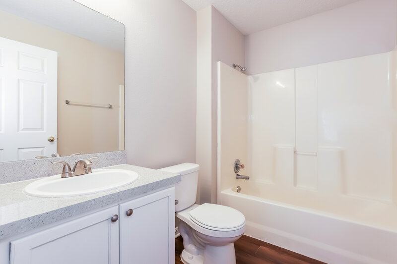 2,005/Mo, 11758 Mango Cross Ct Seffner, FL 33584 Bathroom View
