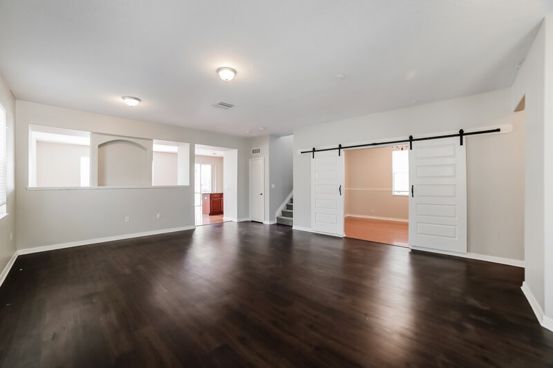 2,195/Mo, 12113 Fern Haven Ave Gibsonton, FL 33534 Living Room View 2