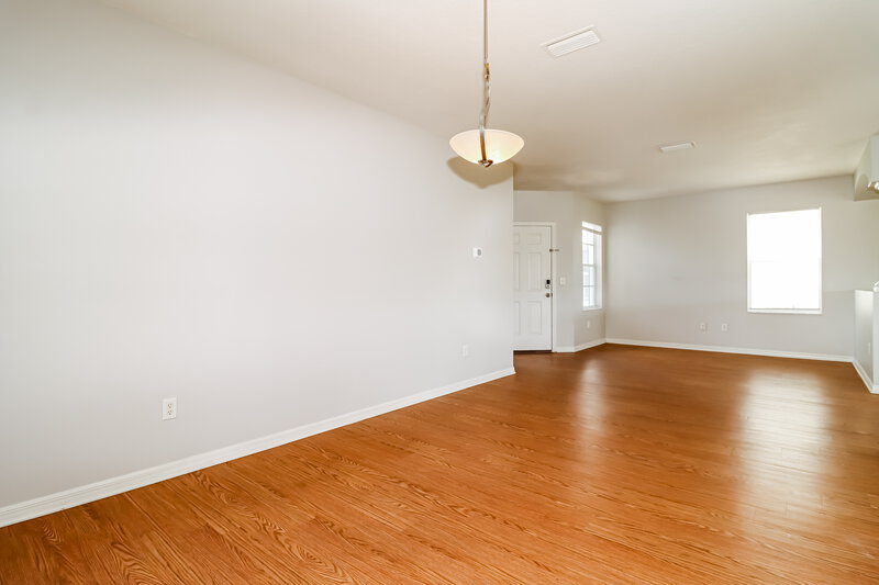 2,385/Mo, 8040 Canterbury Lake Blvd Tampa, FL 33619 Dining Room View