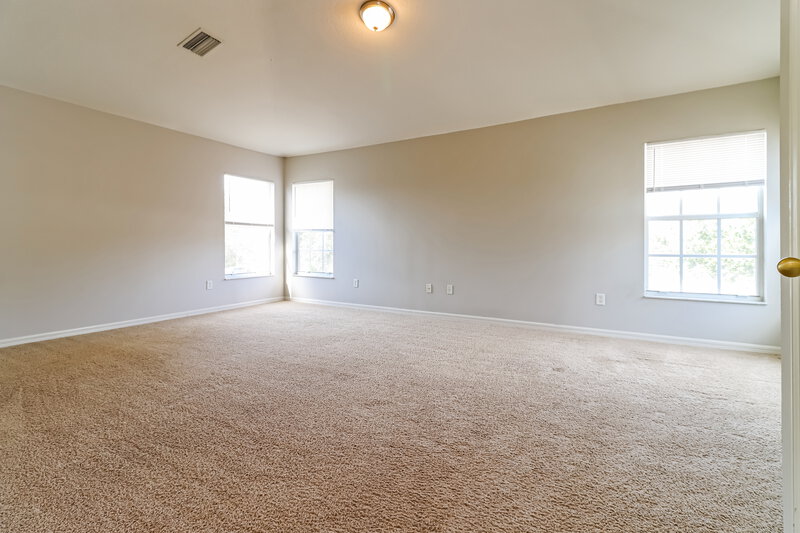 2,385/Mo, 8040 Canterbury Lake Blvd Tampa, FL 33619 Bedroom View
