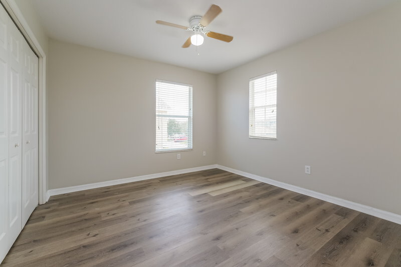 2,100/Mo, 12125 Tree Haven Ave Gibsonton, FL 33534 Bedroom View