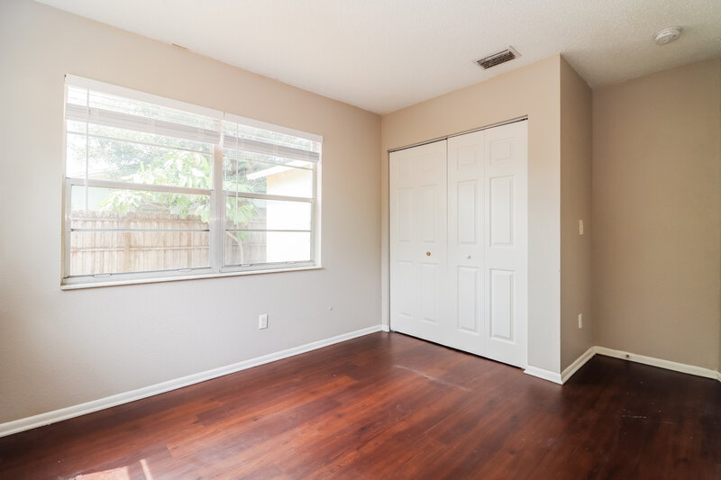 2,470/Mo, 6173 71st St N St Petersburg, FL 33709 Bedroom View 2
