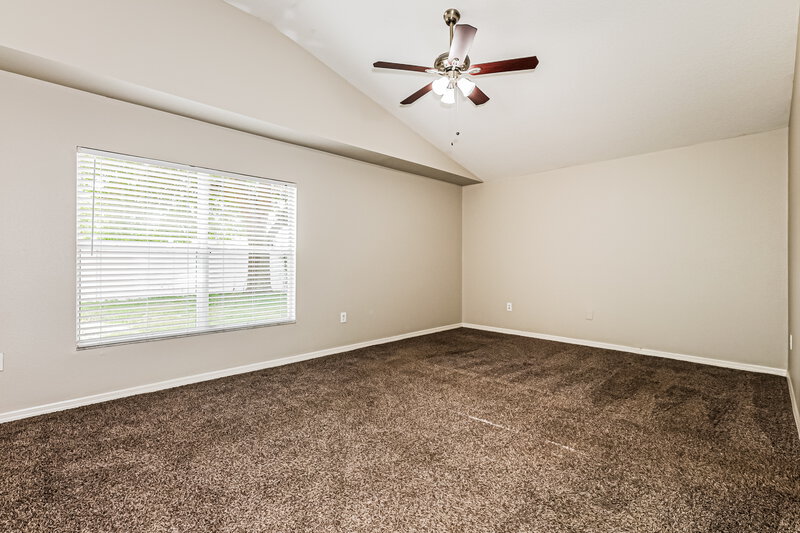 2,180/Mo, 31422 Wrencrest Dr Wesley Chapel, FL 33543 Main Bedroom View