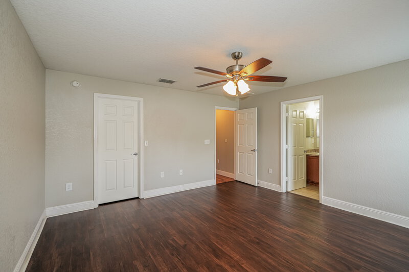 2,180/Mo, 5062 Belmont Park Ln Mulberry, FL 33860 Main Bedroom View